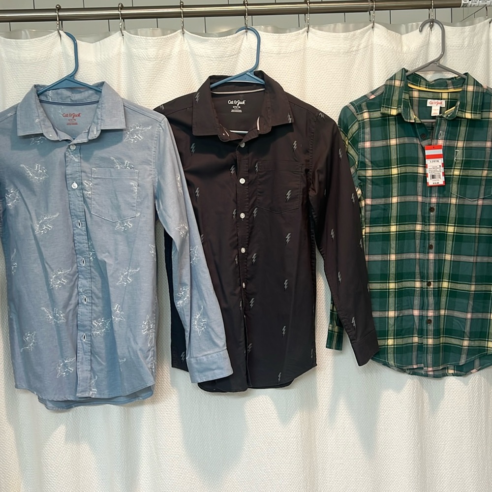 Cat & Jack Boys size Large 12/14 collared button up shirts!